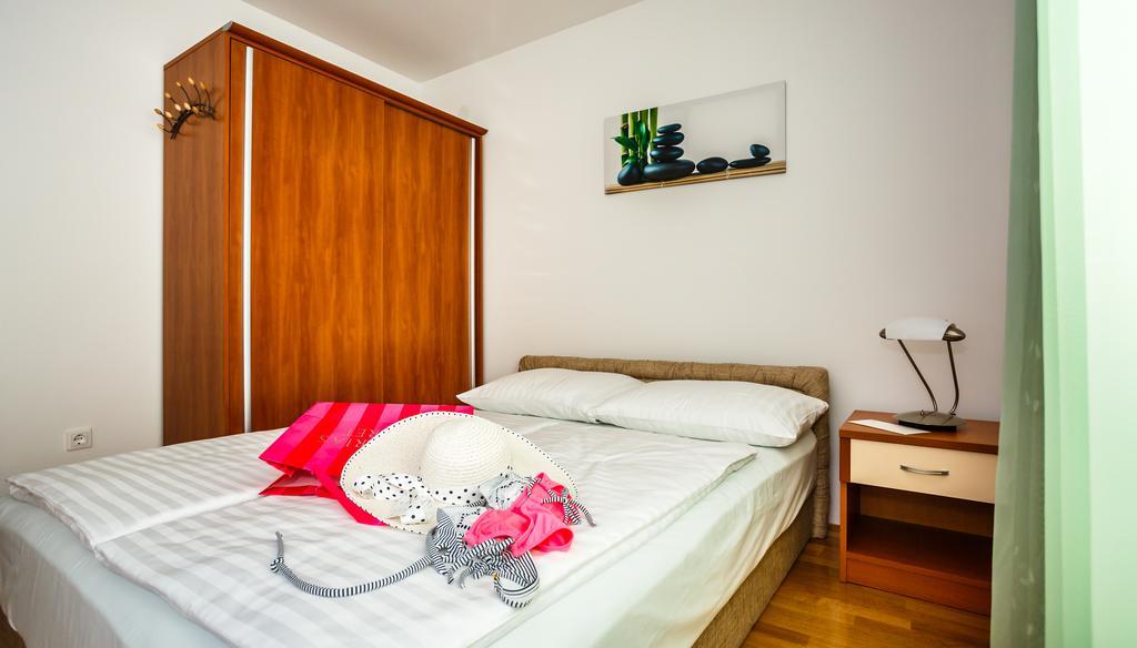 Apartments Mare & Mons Deluxe Malinska Kültér fotó