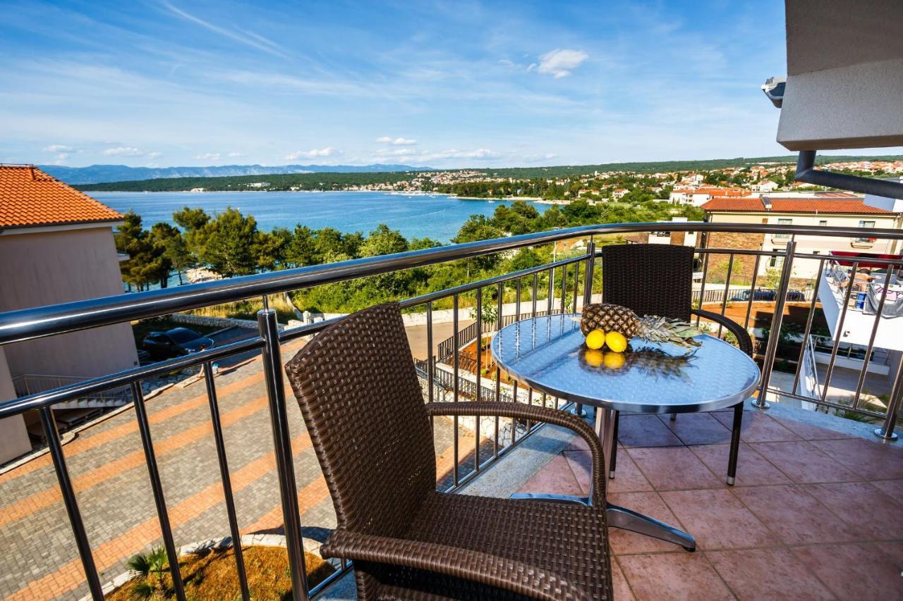 Apartments Mare & Mons Deluxe Malinska Kültér fotó